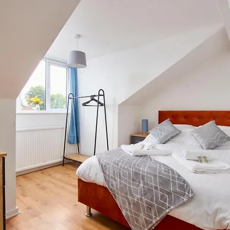 Ecclesburn House By Lavender Stays Apartment Leeds (West Yorkshire)